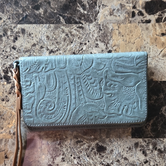 Embossed Blue/gray Wristlet Clutch - Picture 4 of 14